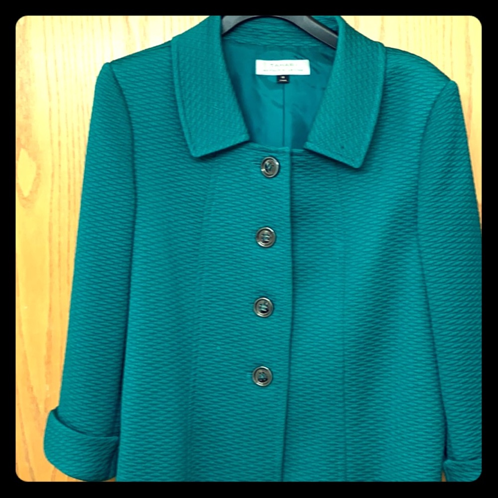 Tahari Blazer